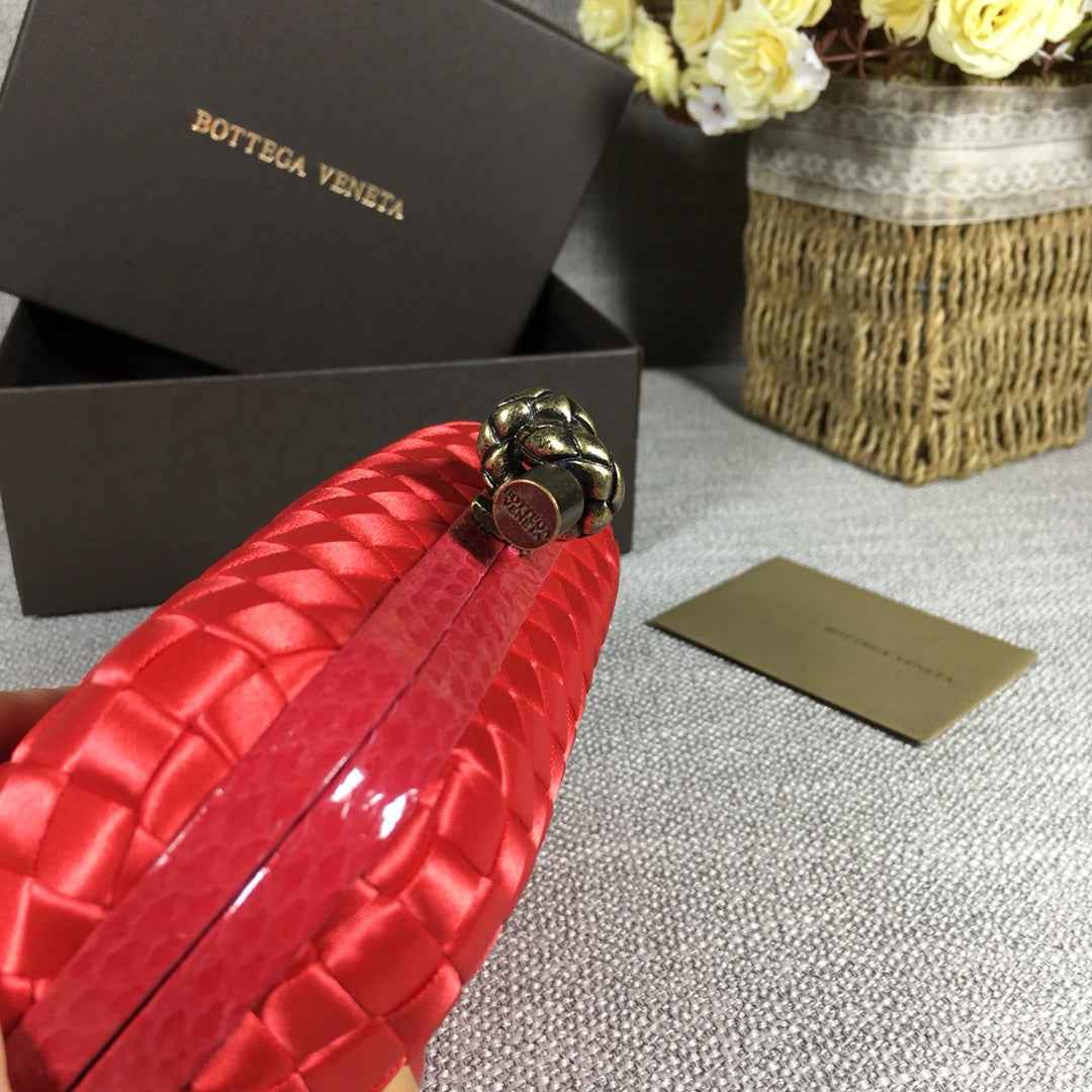 Bottega Veneta Knot 717622 Silk Red