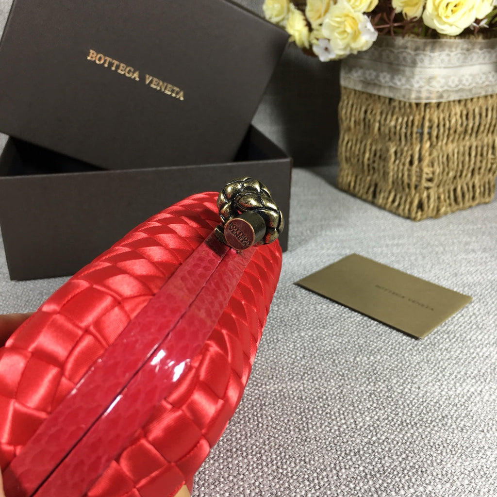 Bottega Veneta Knot 717622 Silk Red