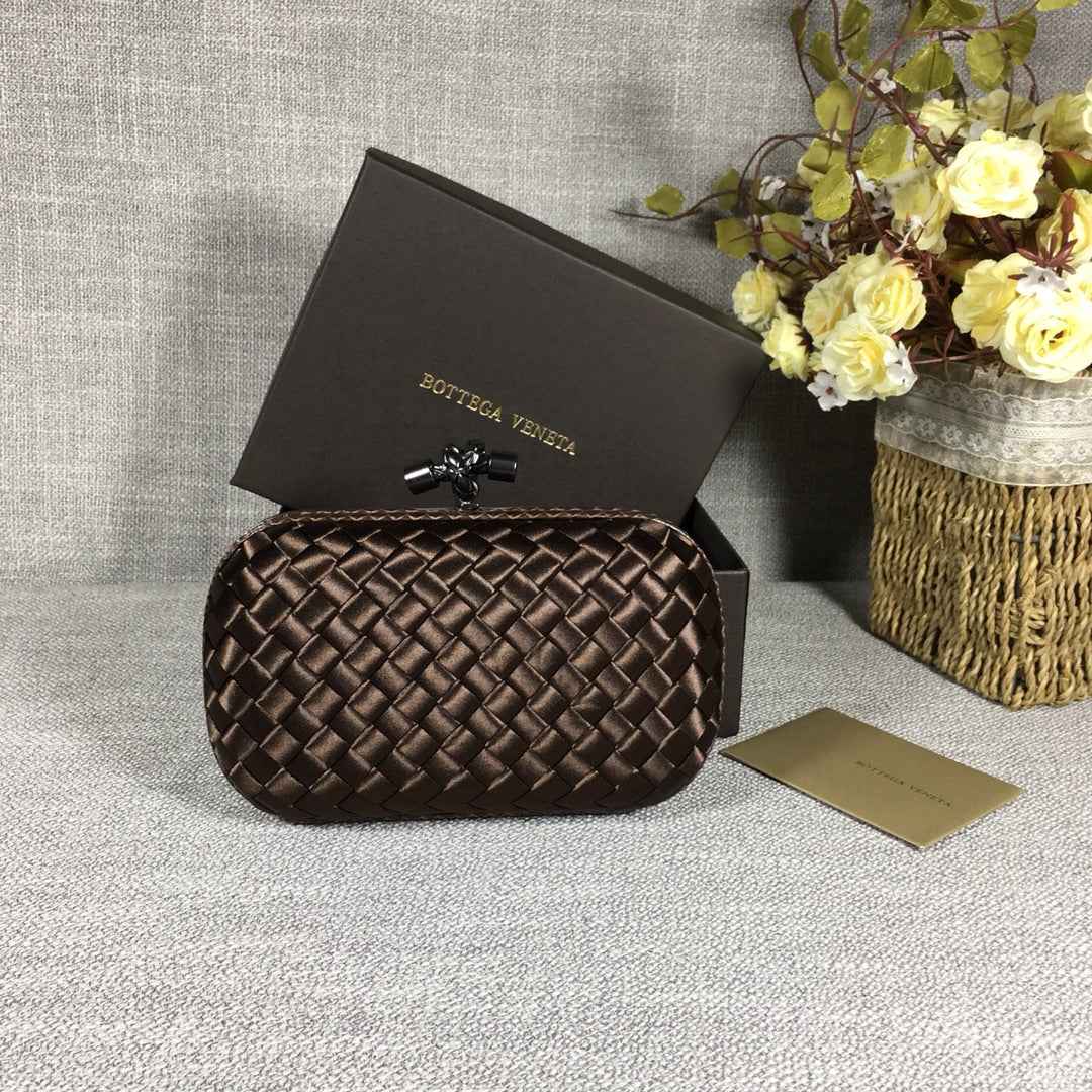 Bottega Veneta Knot 717622 Silk Coffee