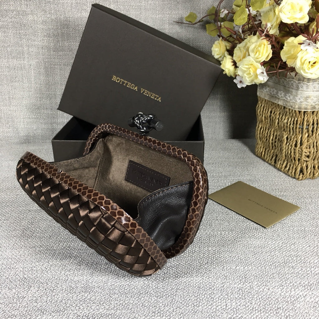 Bottega Veneta Knot 717622 Silk Coffee