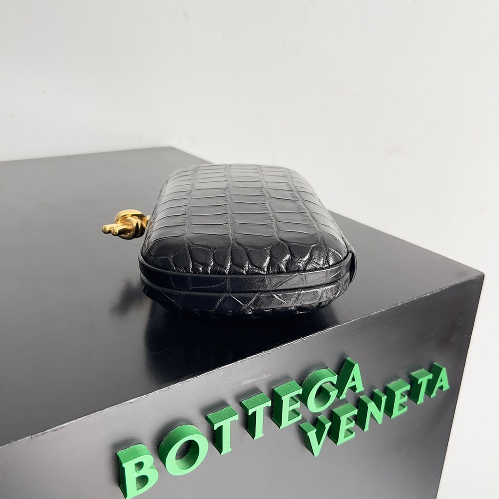 Bottega Veneta Knot  717622 Lambskin Black