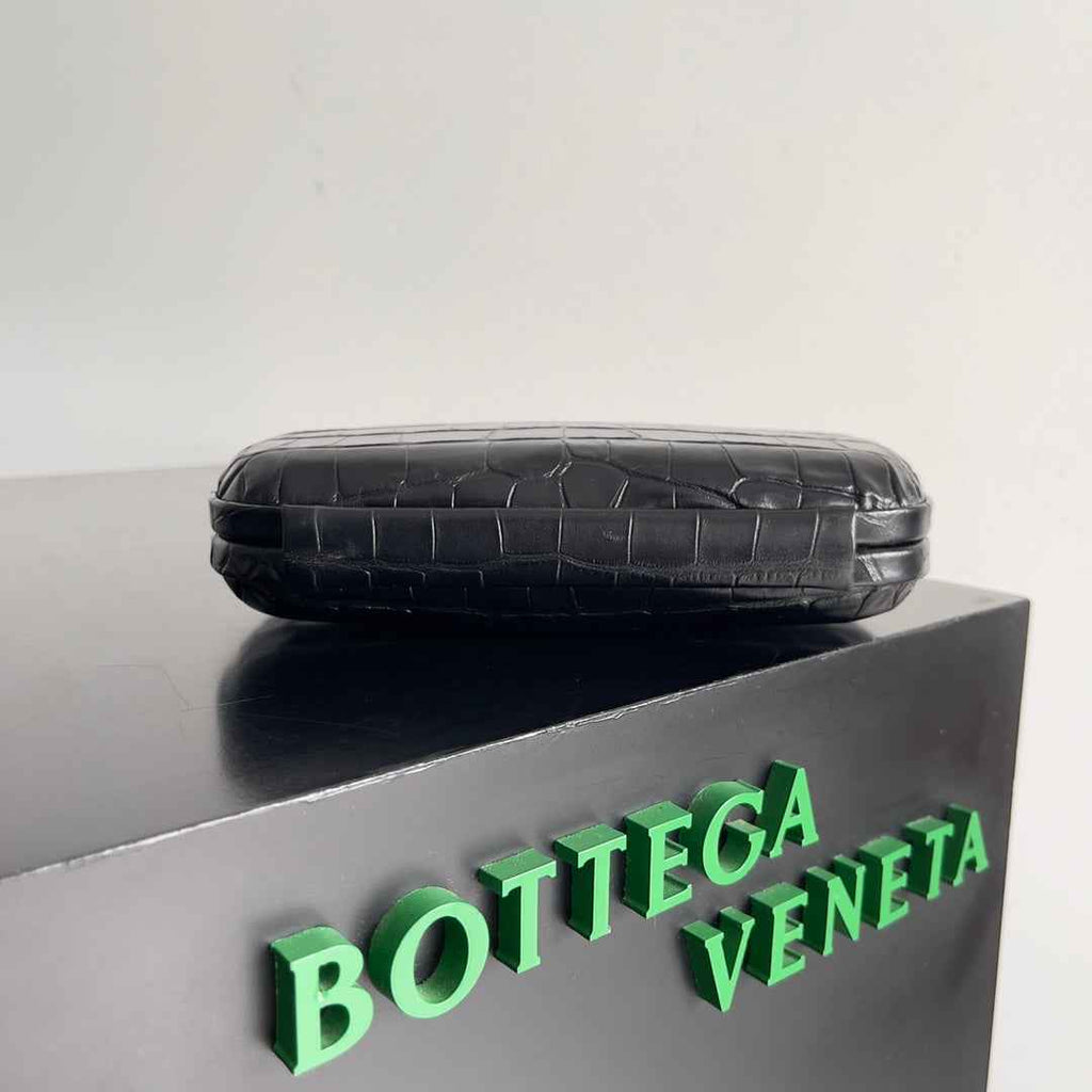 Bottega Veneta Knot  717622 Lambskin Black