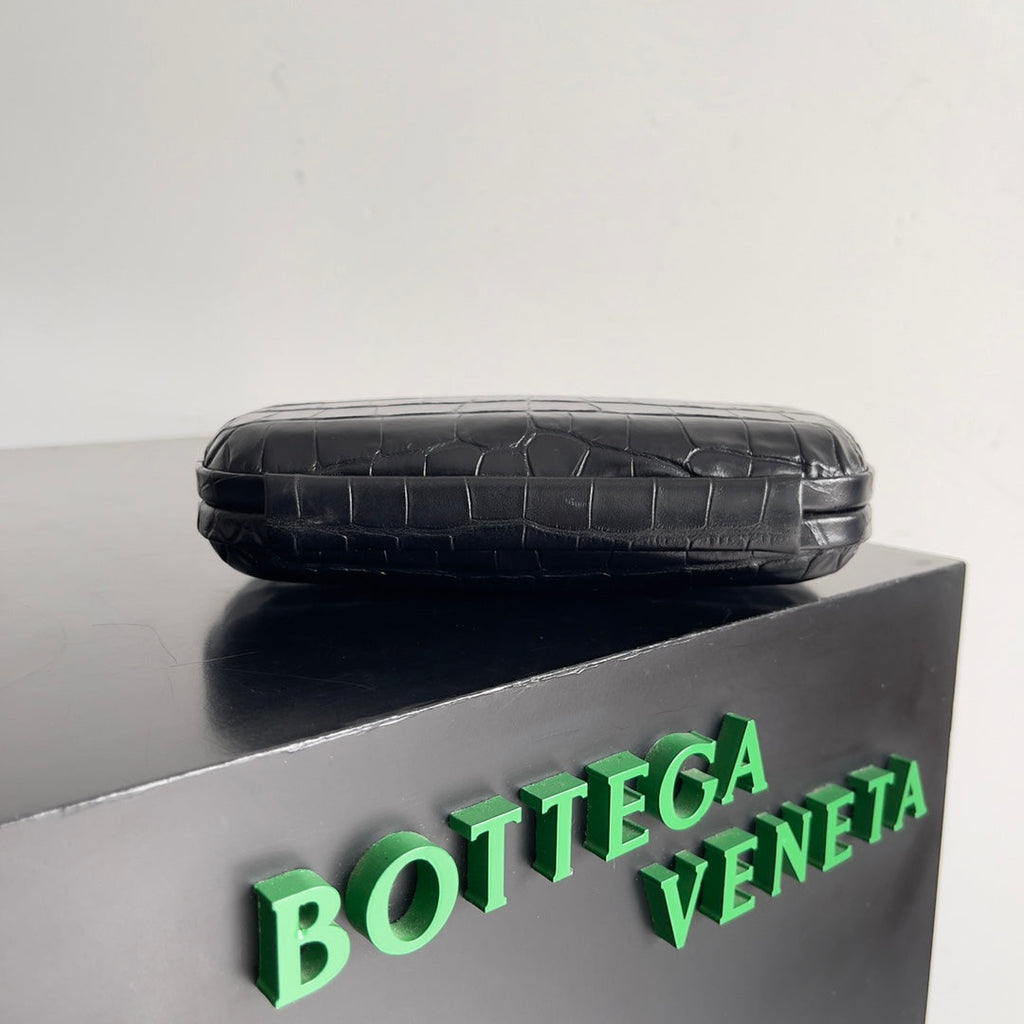 Bottega Veneta Knot  717622 Lambskin Black