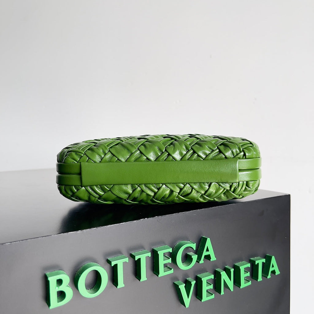 Bottega Veneta Knot Bag 717622 Calfskin Dark Green