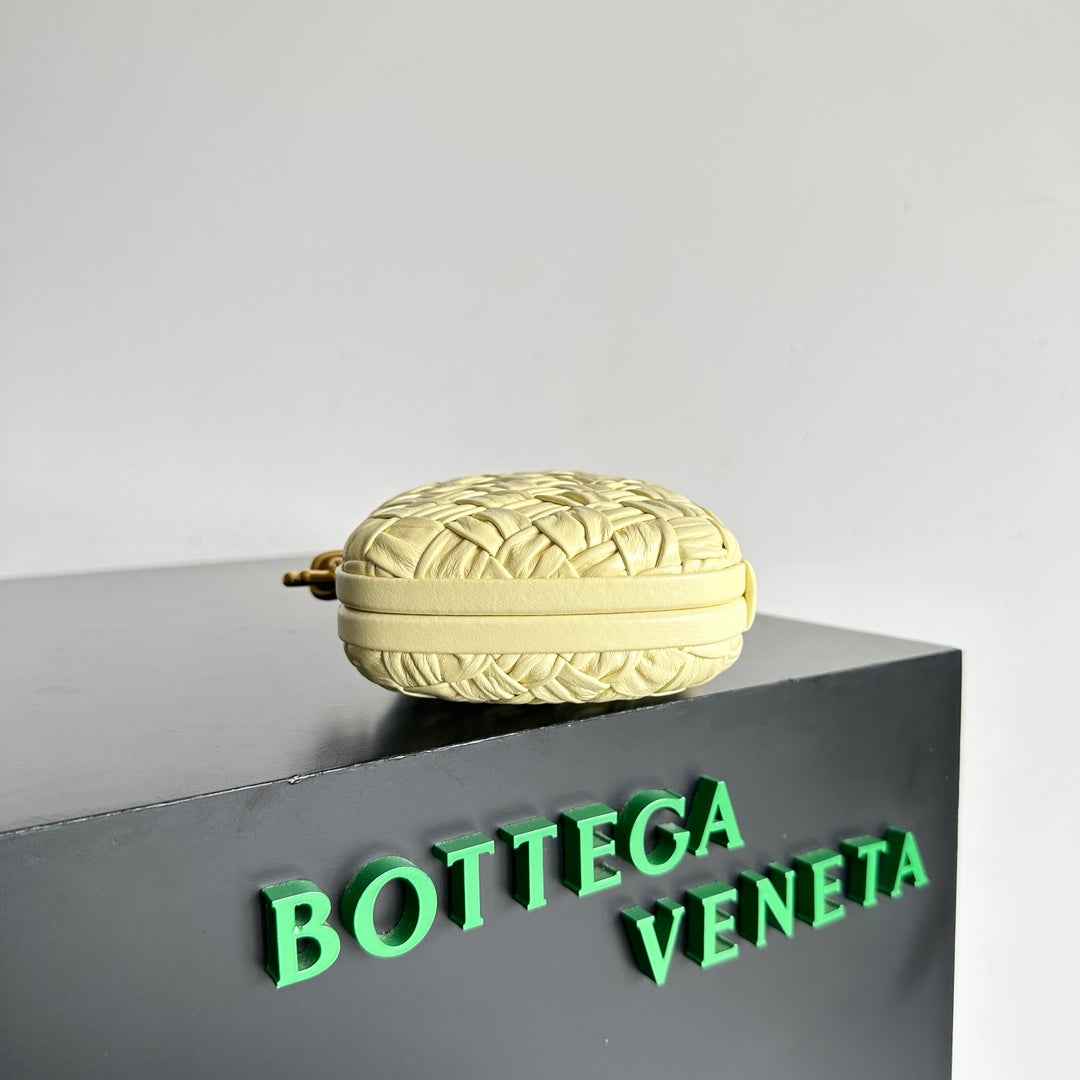 Bottega Veneta Knot Bag 717622 Calfskin Yellow