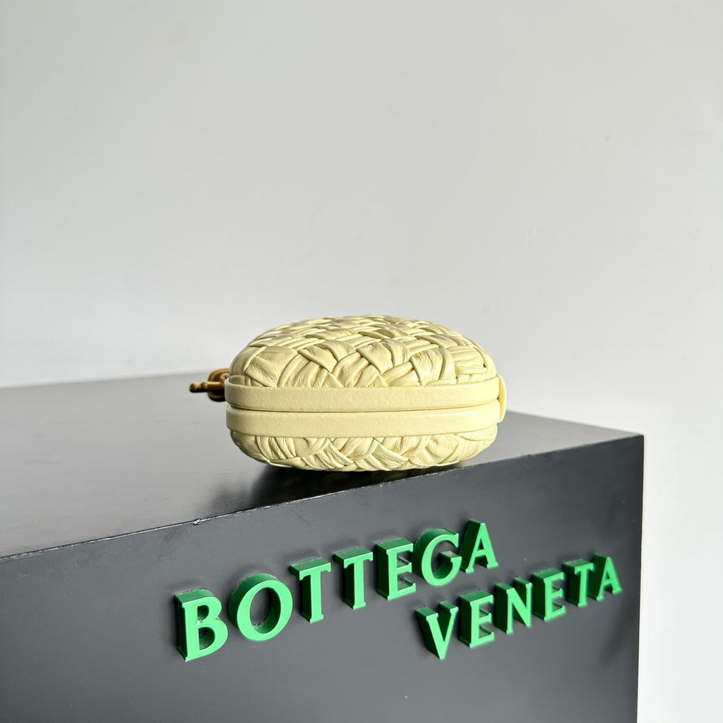 Bottega Veneta Knot Bag 717622 Calfskin Yellow