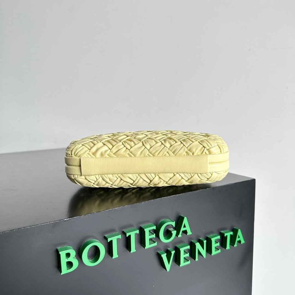 Bottega Veneta Knot Bag 717622 Calfskin Yellow