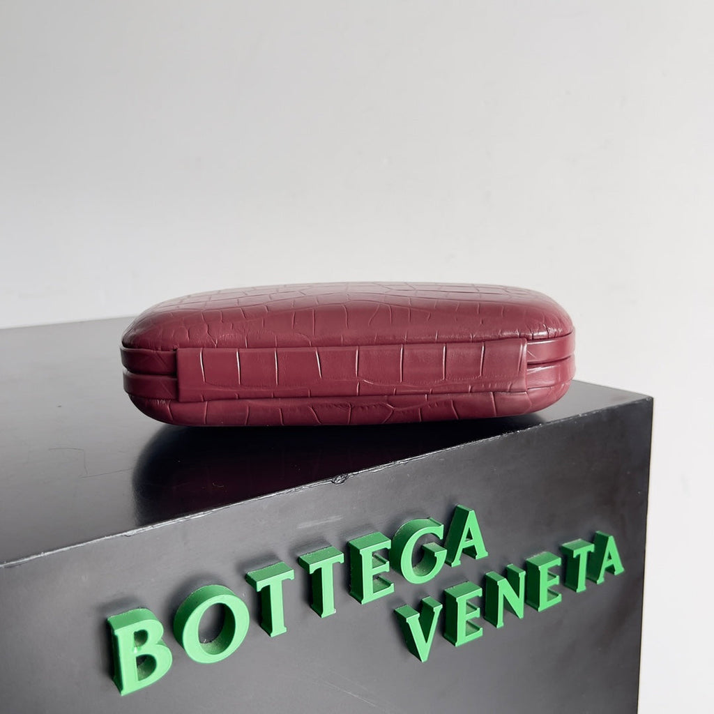 Bottega Veneta Knot  717622 Lambskin Red
