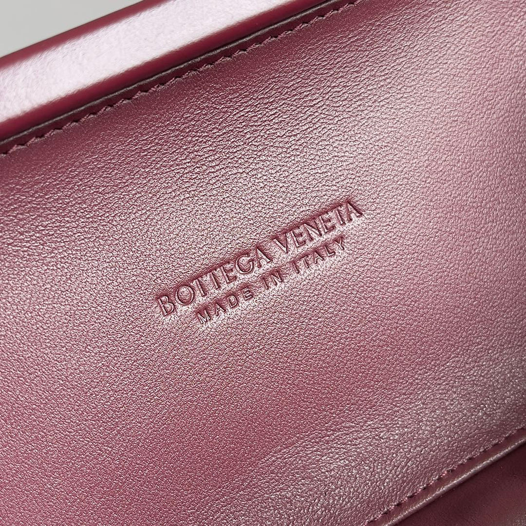 Bottega Veneta Knot Bag 717622 Calfskin Cherry