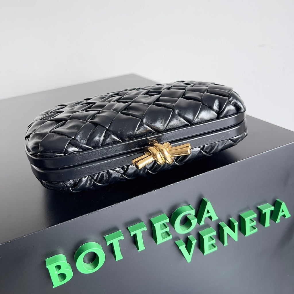 Bottega Veneta Knot Bag 717622 Calfskin Black