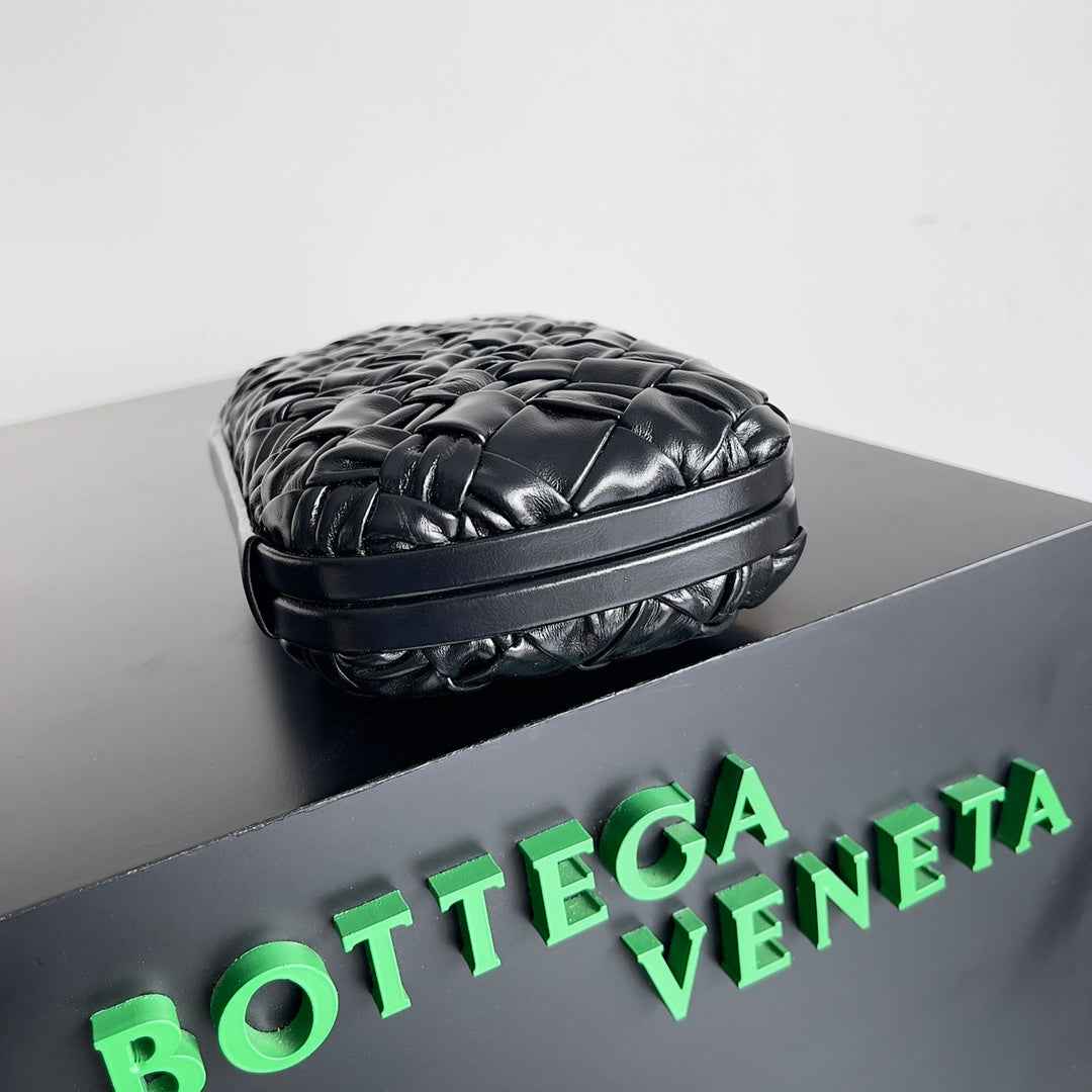 Bottega Veneta Knot Bag 717622 Calfskin Black