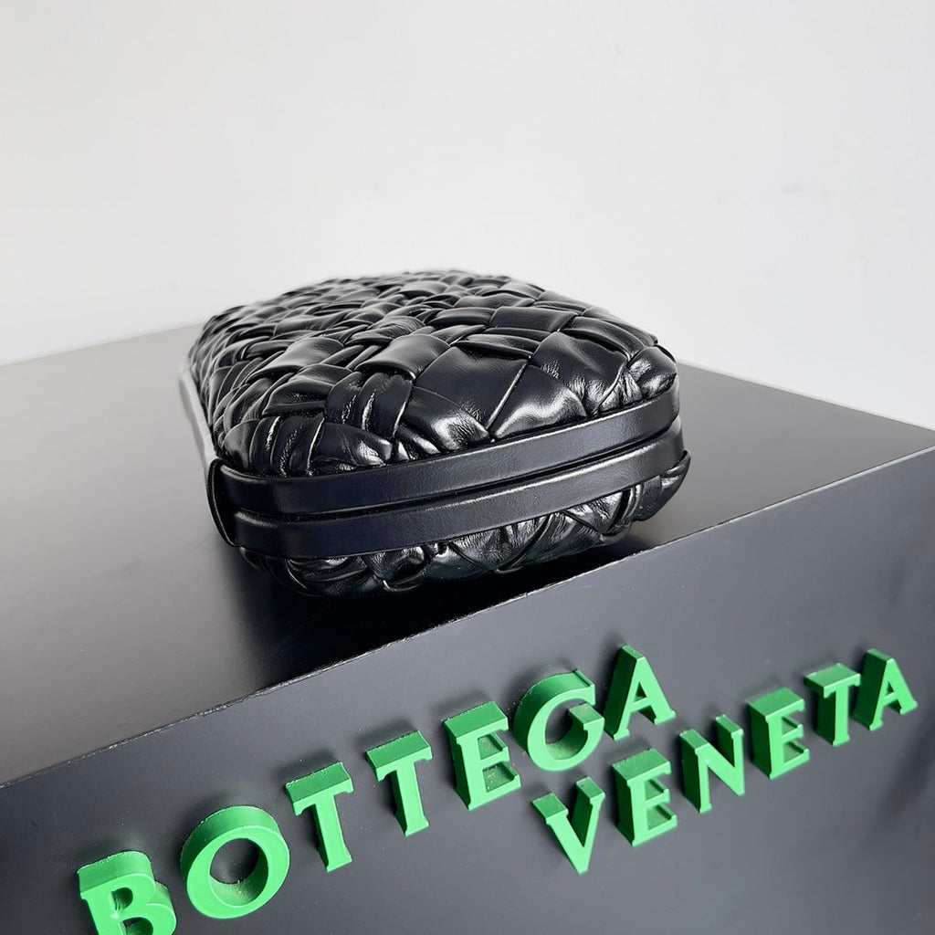 Bottega Veneta Knot Bag 717622 Calfskin Black