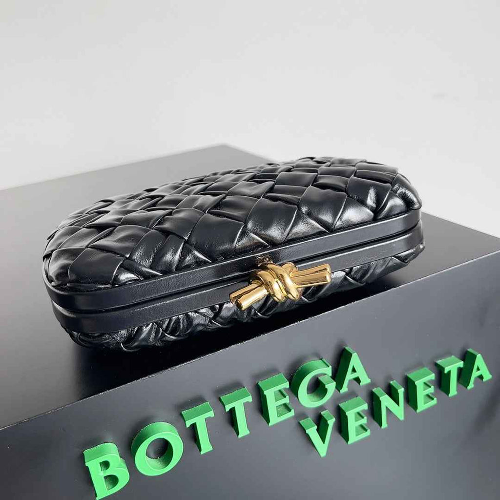 Bottega Veneta Knot Bag 717622 Calfskin Black