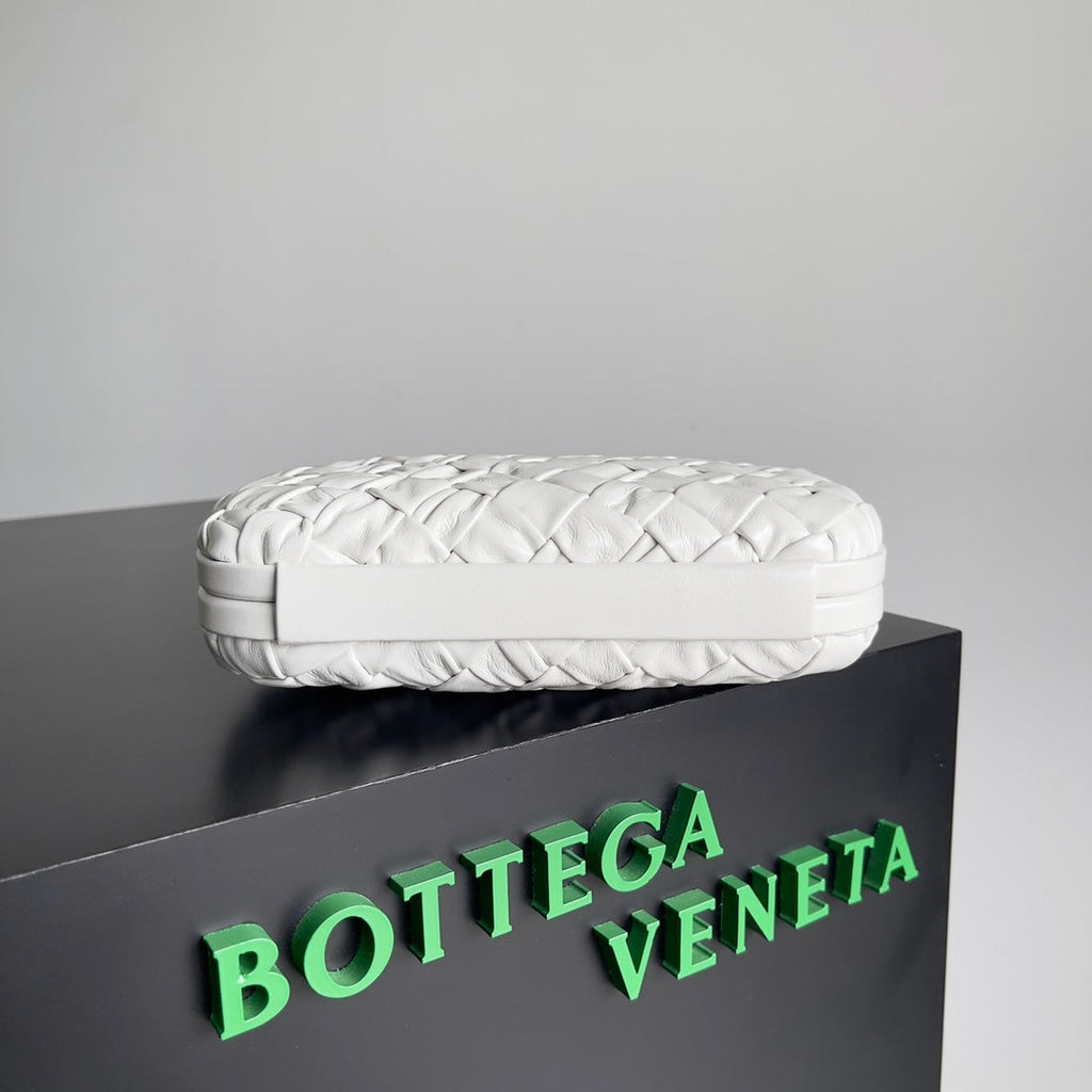 Bottega Veneta Knot Bag 717622 Calfskin White