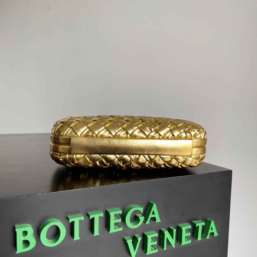 Bottega Veneta Knot Bag 717622 Calfskin Gold
