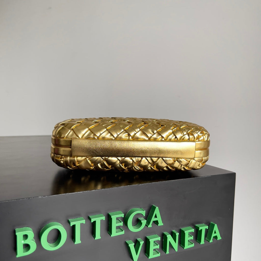 Bottega Veneta Knot Bag 717622 Calfskin Gold