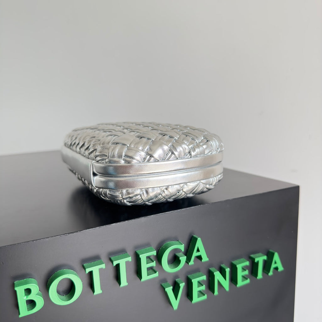 Bottega Veneta Knot Bag 717622 Calfskin Silver