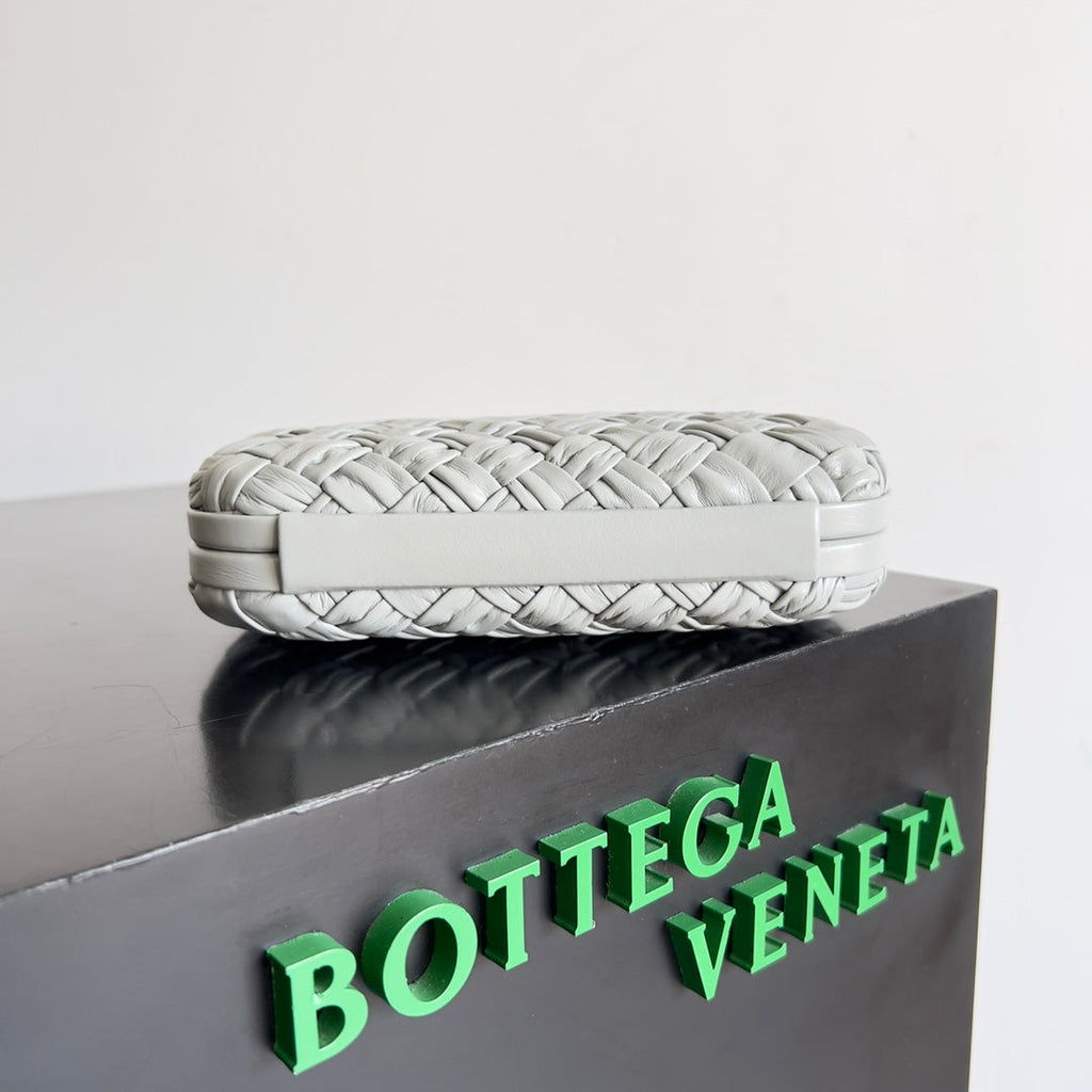 Bottega Veneta Knot Bag 717622 Calfskin Gray