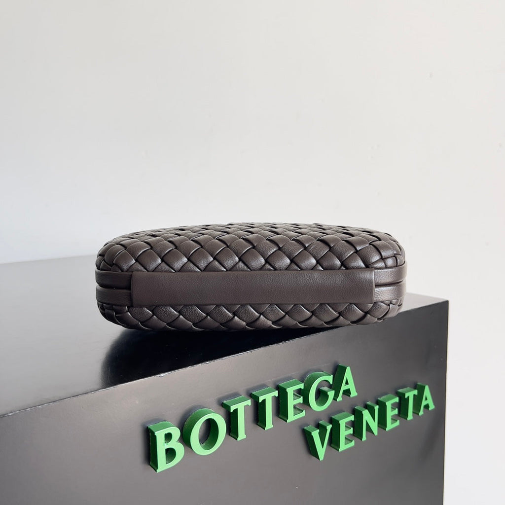 Bottega Veneta Knot Brown Calfskin 717622