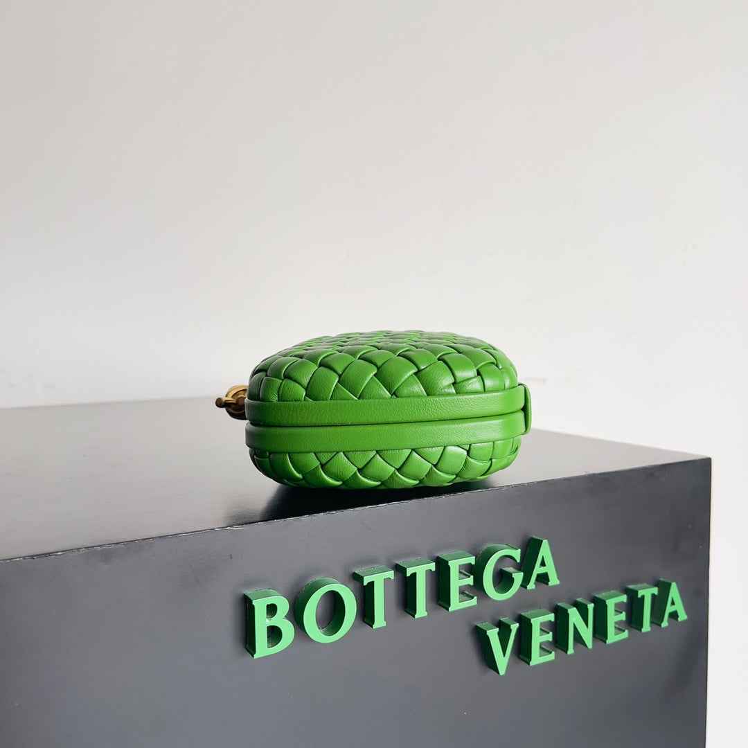 Bottega Veneta Knot Green Calfskin 717622