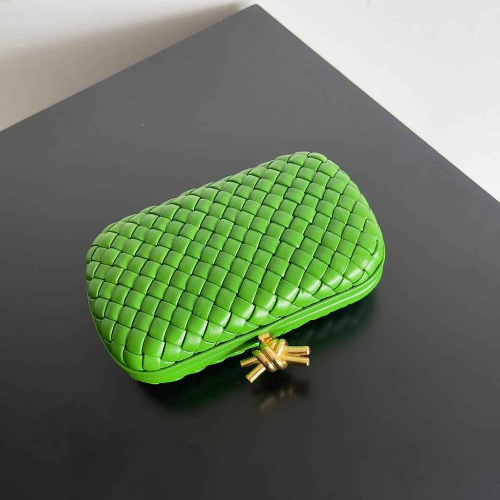 Bottega Veneta Knot Green Calfskin 717622