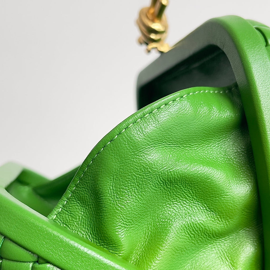 Bottega Veneta Knot Green Calfskin 717622