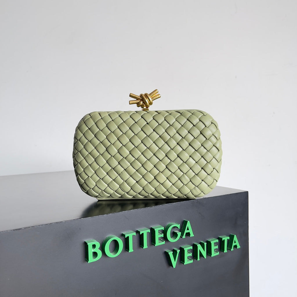 Bottega Veneta Knot Light Green Calfskin 717622