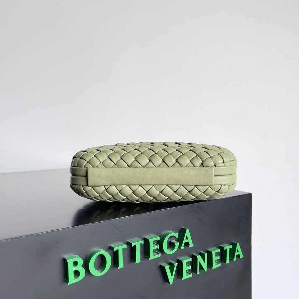 Bottega Veneta Knot Light Green Calfskin 717622