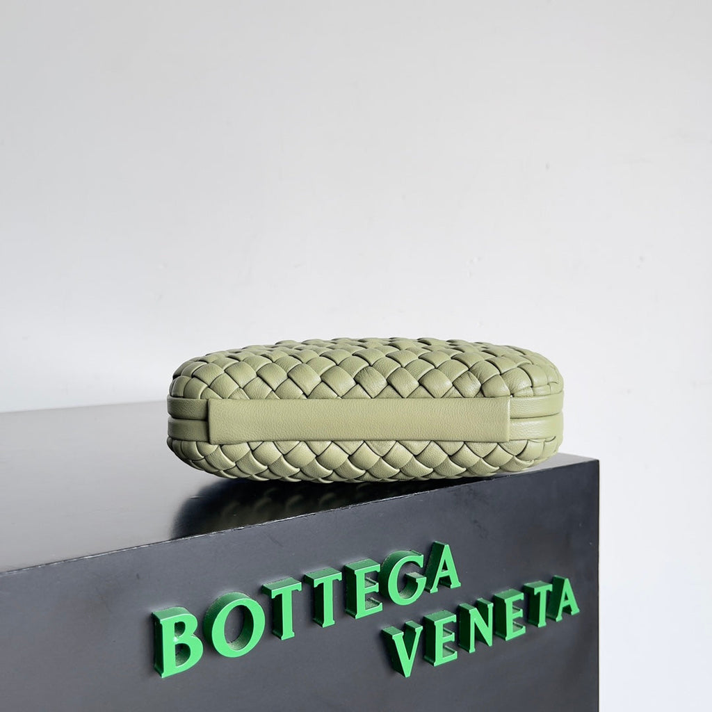 Bottega Veneta Knot Light Green Calfskin 717622