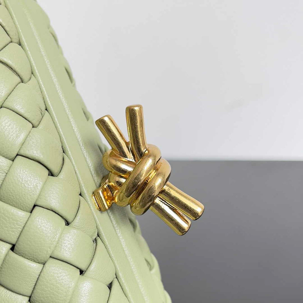 Bottega Veneta Knot Light Green Calfskin 717622