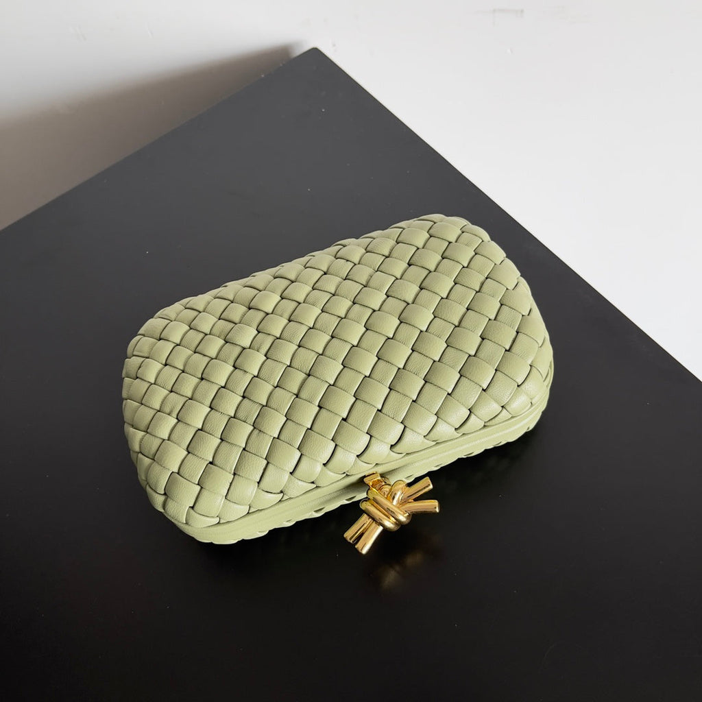 Bottega Veneta Knot Light Green Calfskin 717622