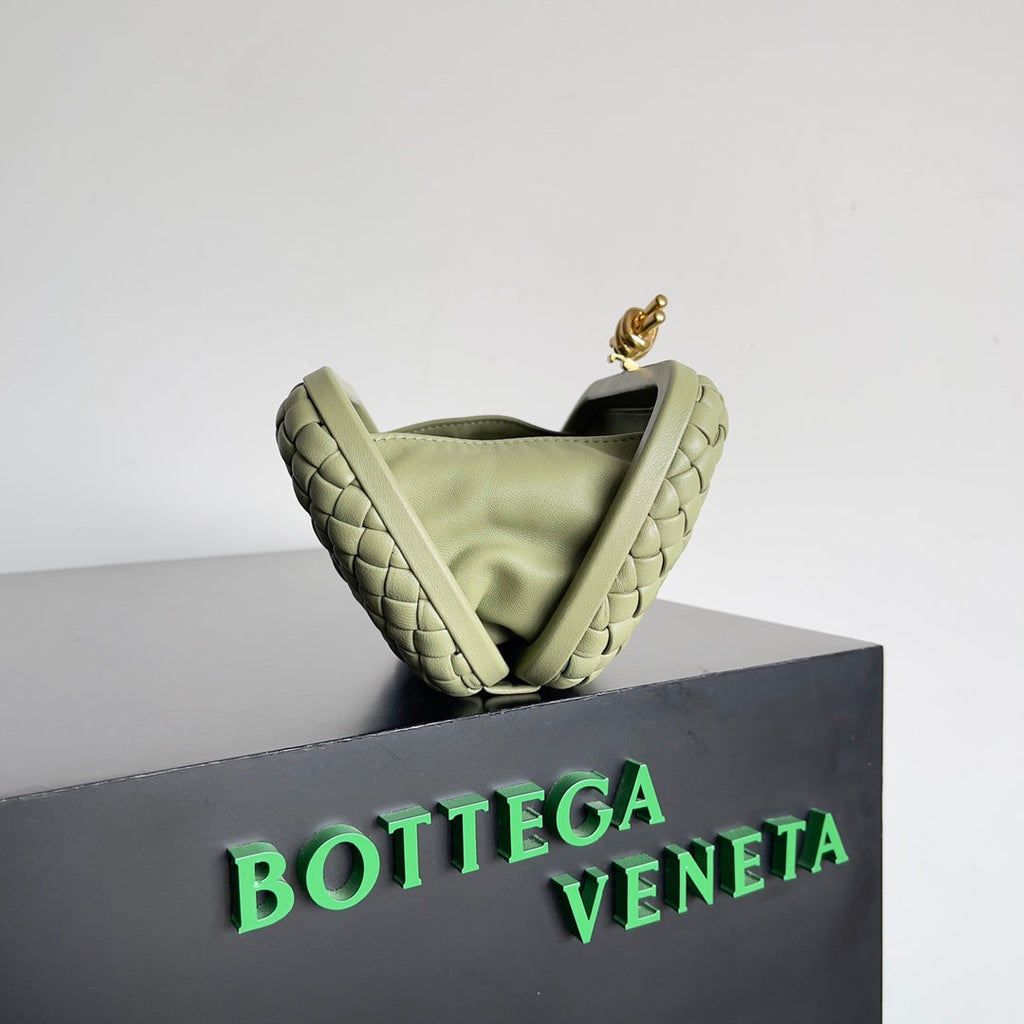 Bottega Veneta Knot Light Green Calfskin 717622