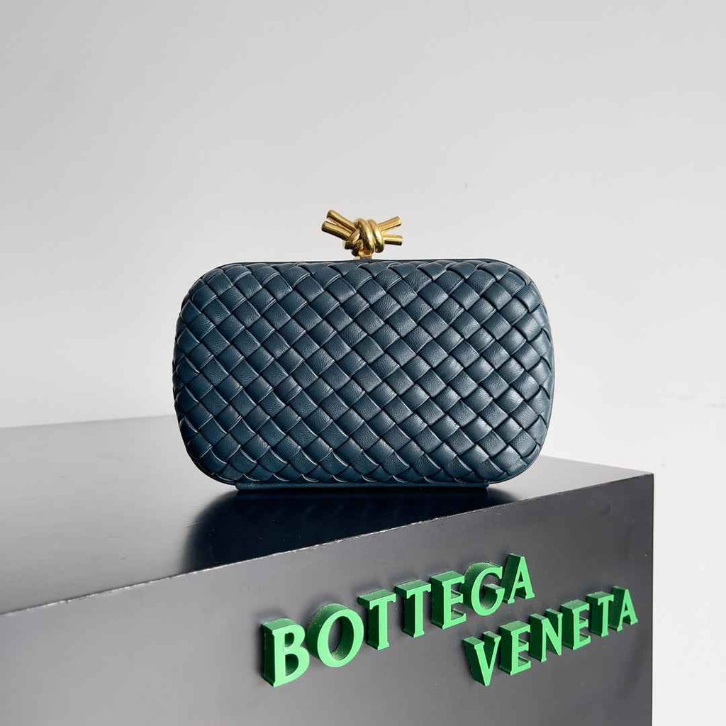 Bottega Veneta Knot Blue Calfskin 717622