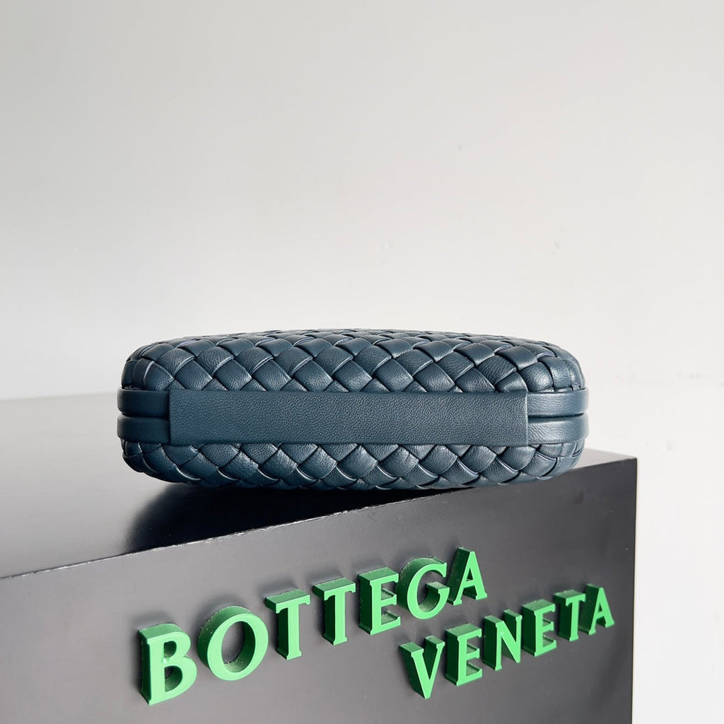 Bottega Veneta Knot Blue Calfskin 717622