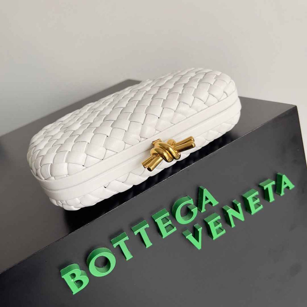 Bottega Veneta Knot White Calfskin 717622