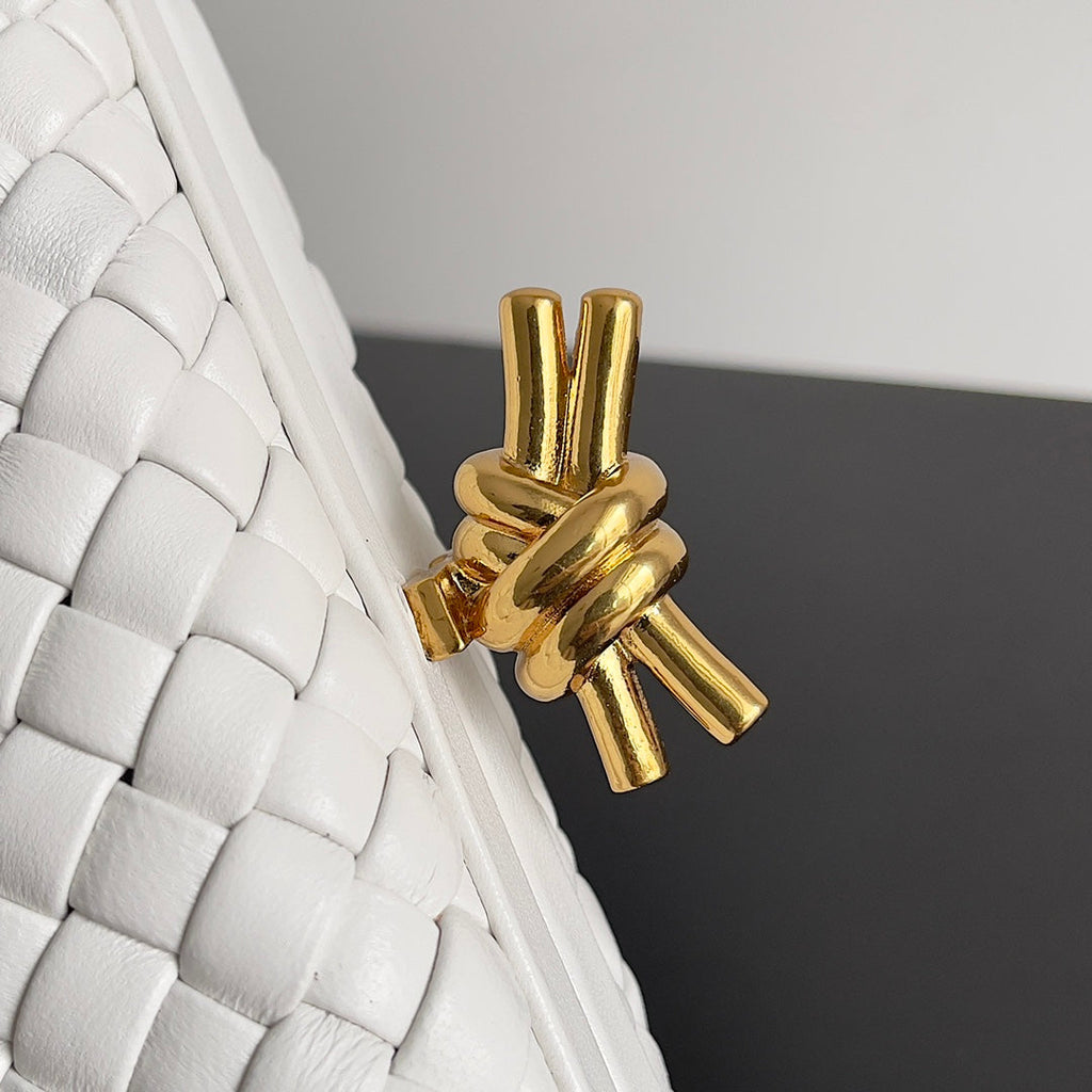 Bottega Veneta Knot White Calfskin 717622