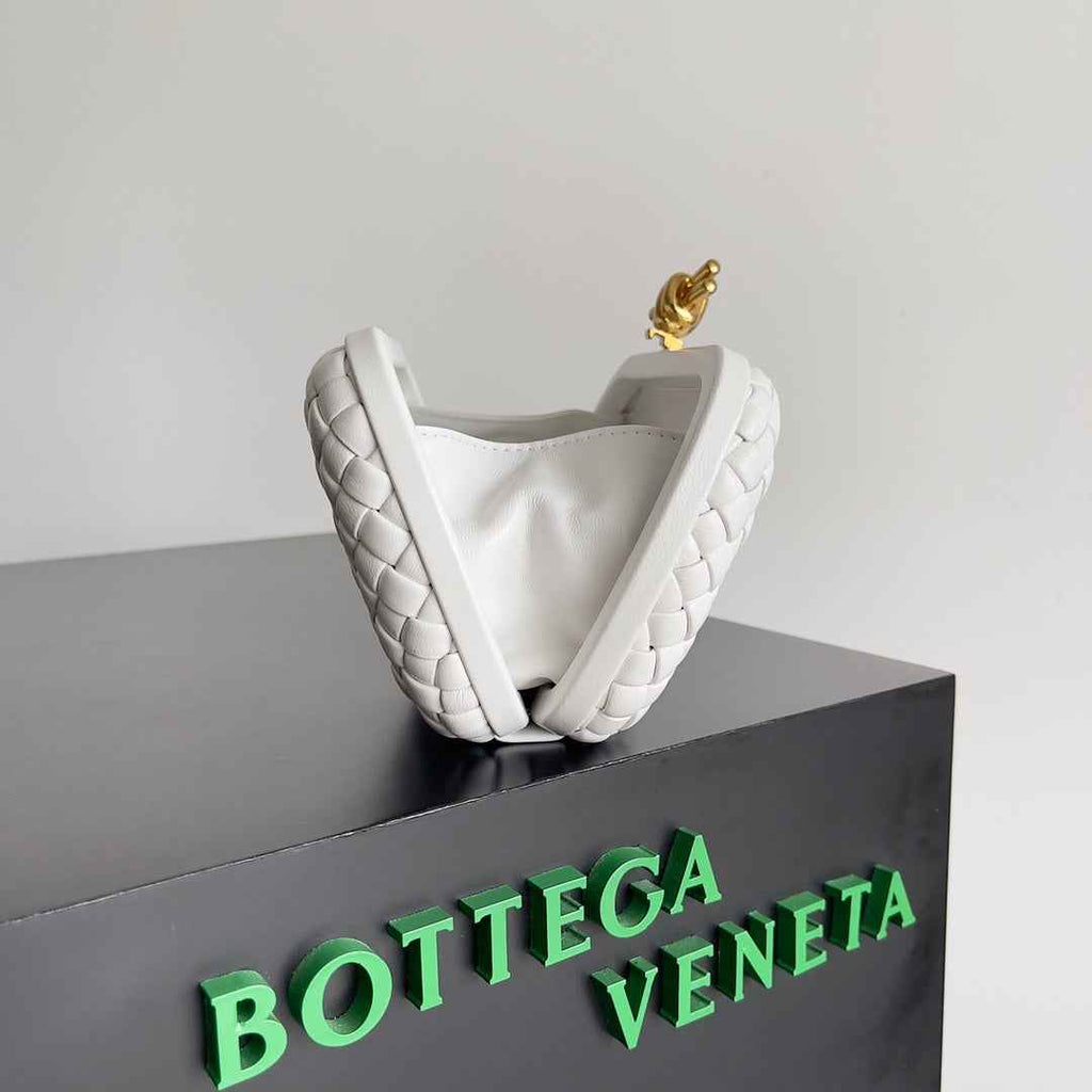 Bottega Veneta Knot White Calfskin 717622