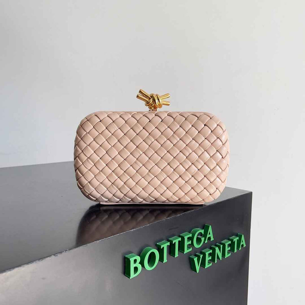 Bottega Veneta Knot Light Pink Calfskin 717622
