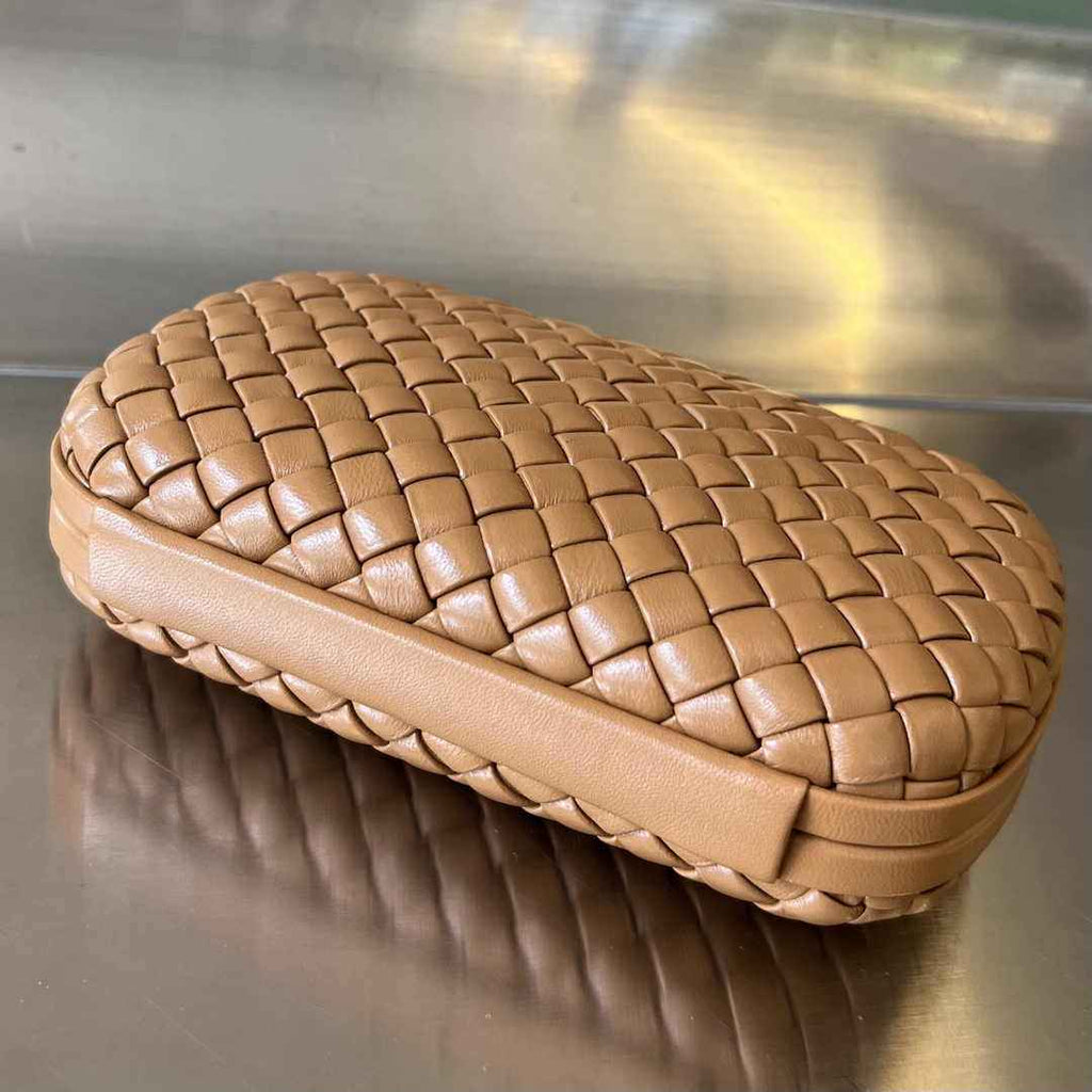 Bottega Veneta Knot Tan Calfskin 717622