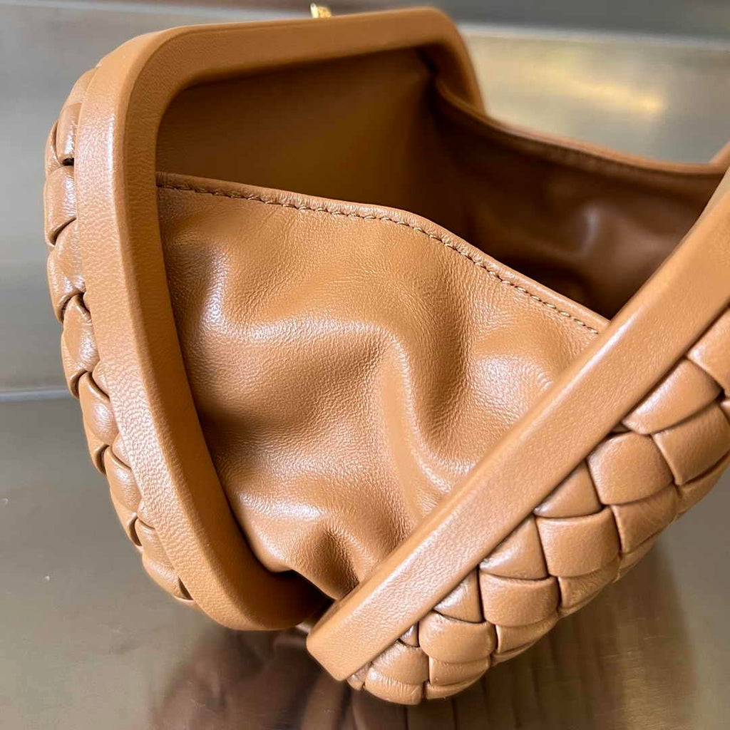 Bottega Veneta Knot Tan Calfskin 717622