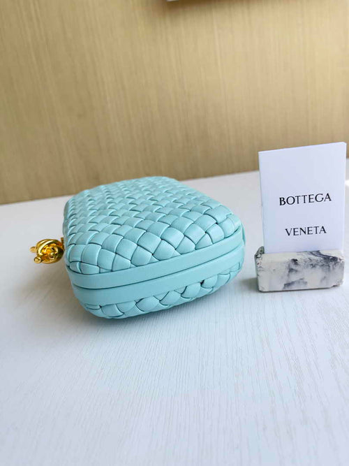 Bottega Veneta Knot Light Blue Calfskin 717622