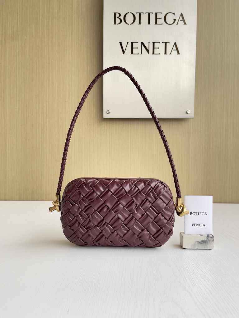 Bottega Veneta Knot With Chain 717623 Wine Red Calfskin