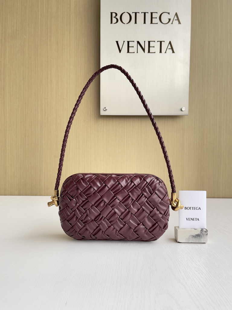 Bottega Veneta Knot With Chain 717623 Wine Red Calfskin