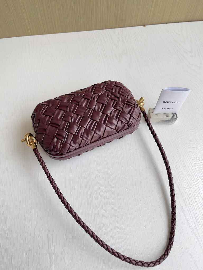 Bottega Veneta Knot With Chain 717623 Wine Red Calfskin