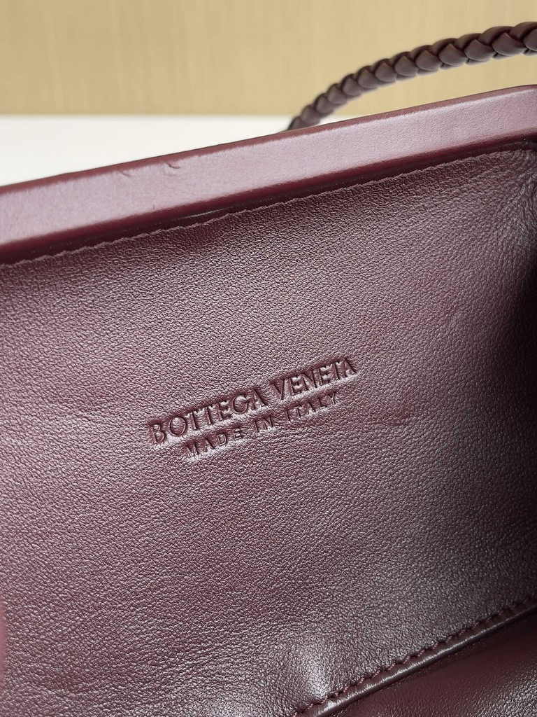 Bottega Veneta Knot With Chain 717623 Wine Red Calfskin