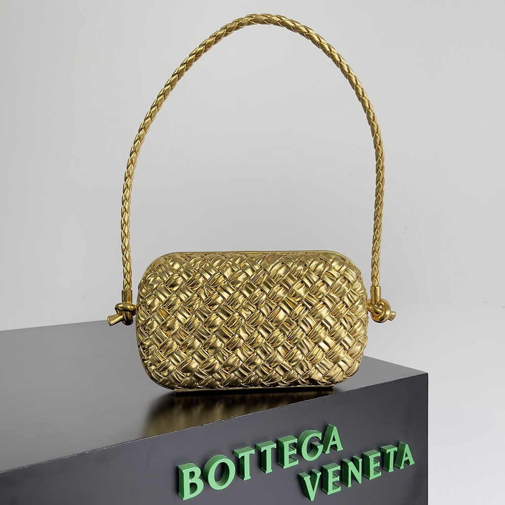 Bottega Veneta Knot With Chain 717623 Gold Calfskin