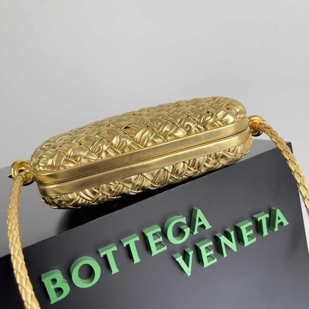Bottega Veneta Knot With Chain 717623 Gold Calfskin