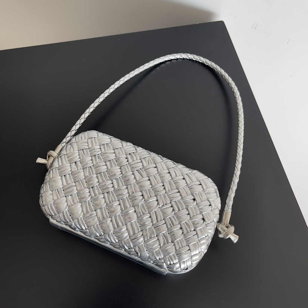 Bottega Veneta Knot With Chain 717623 Silver Calfskin