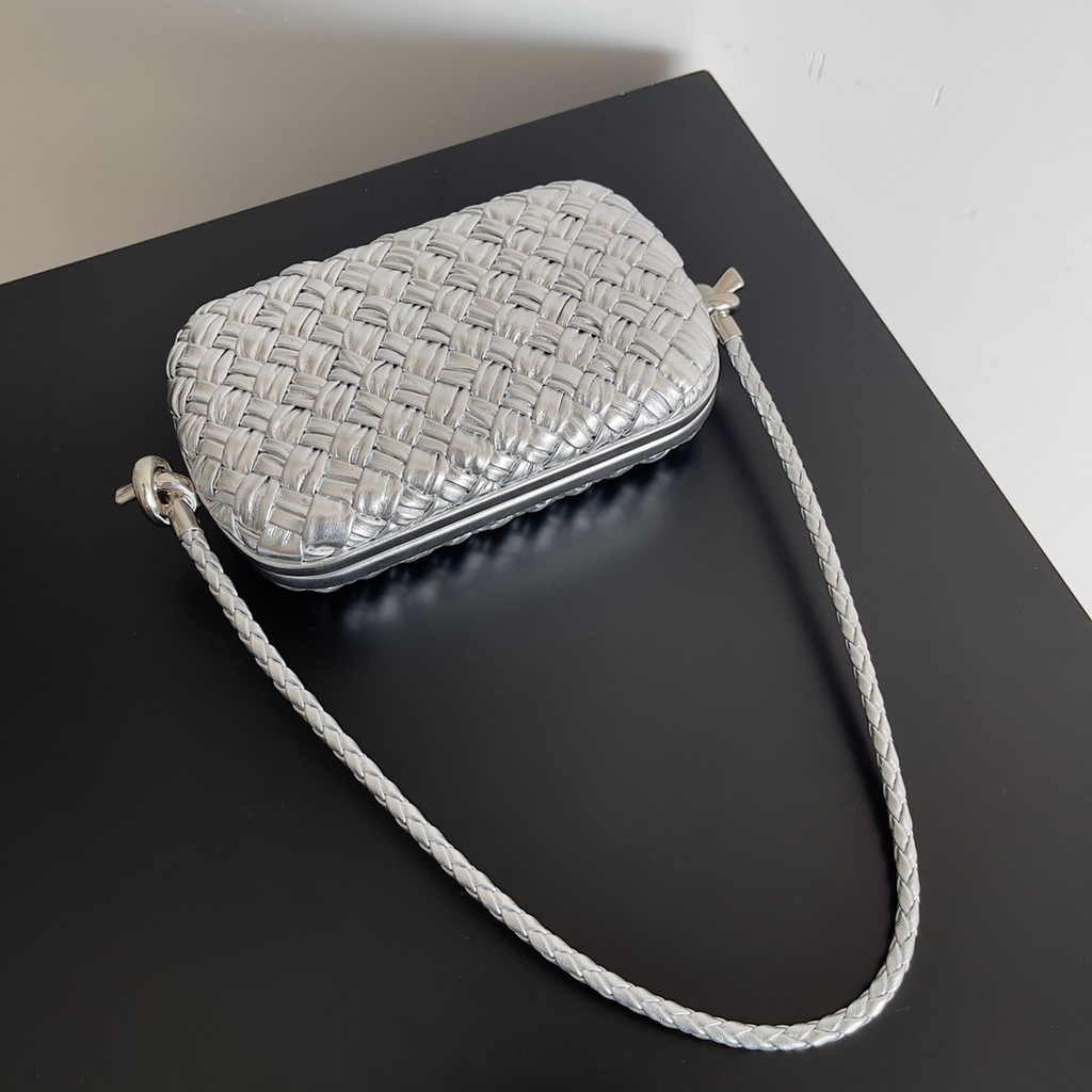 Bottega Veneta Knot With Chain 717623 Silver Calfskin