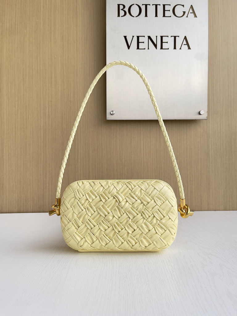 Bottega Veneta Knot With Chain 717623 Yellow Calfskin